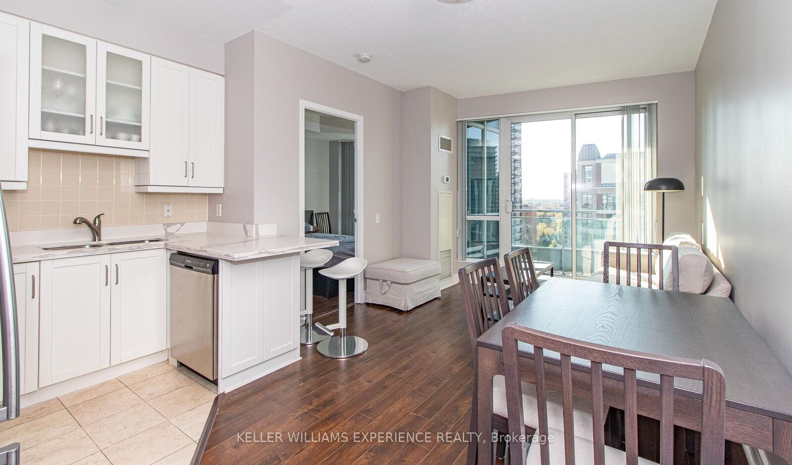 Property Photo:  60 Byng Avenue 1412  ON M2N 7K3 