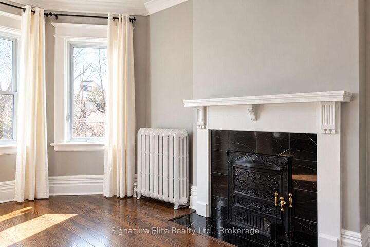 Property Photo: 210 Pearson Avenue 2nd Flr ON M6R 1G7