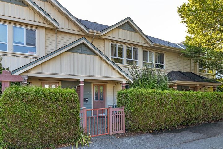 Property Photo:  1019 North Park St #3  BC V8T 5L4 