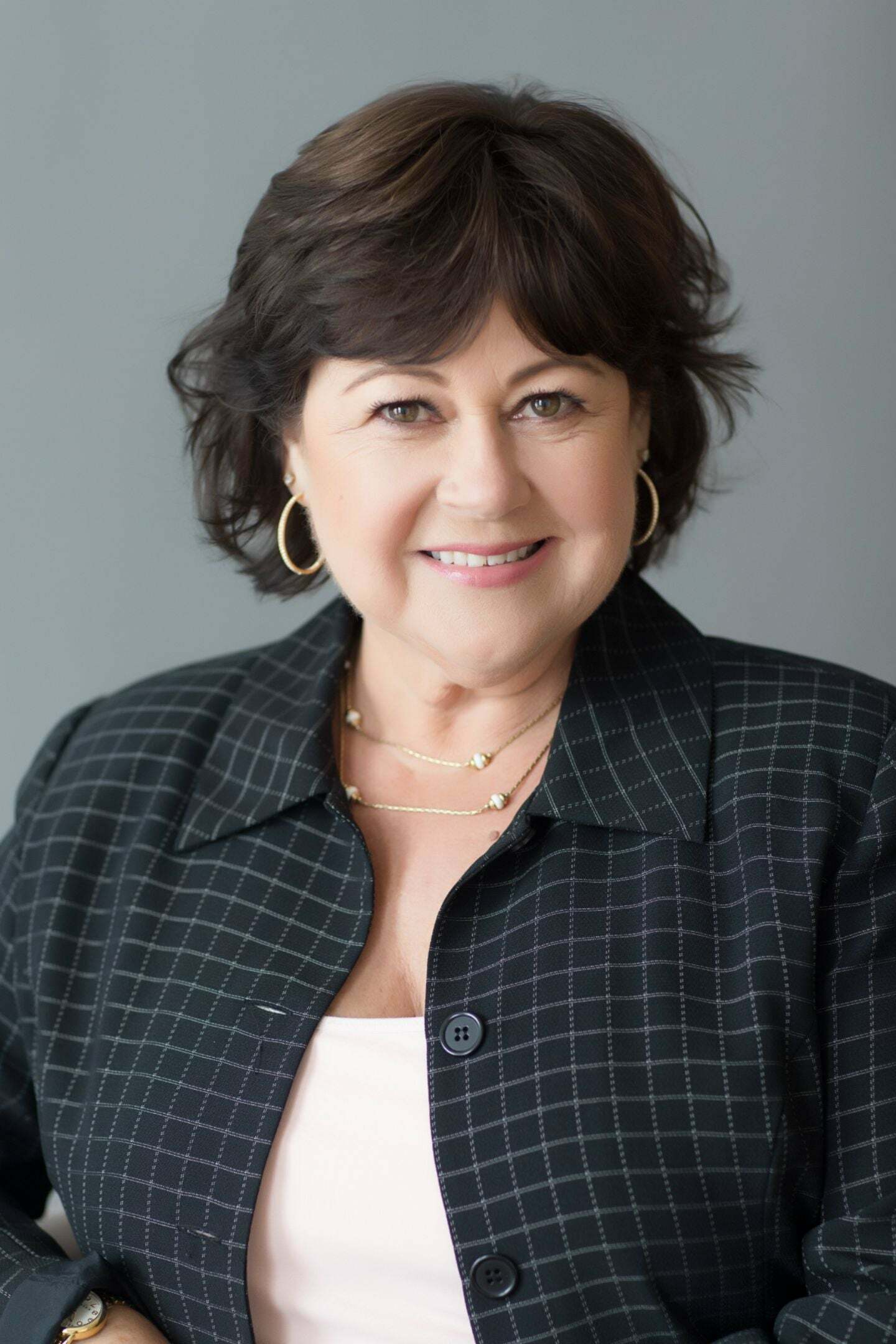 Lisa Krahel, Real Estate Salesperson in Plymouth, Professionals