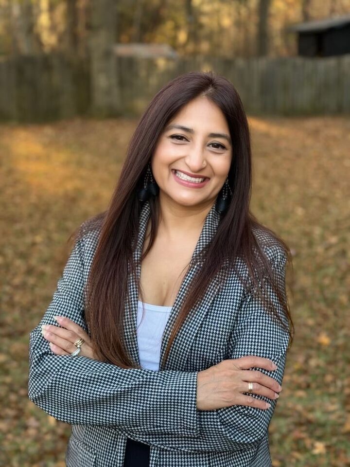 Alifiya Dossaji,  in West Columbia, 803