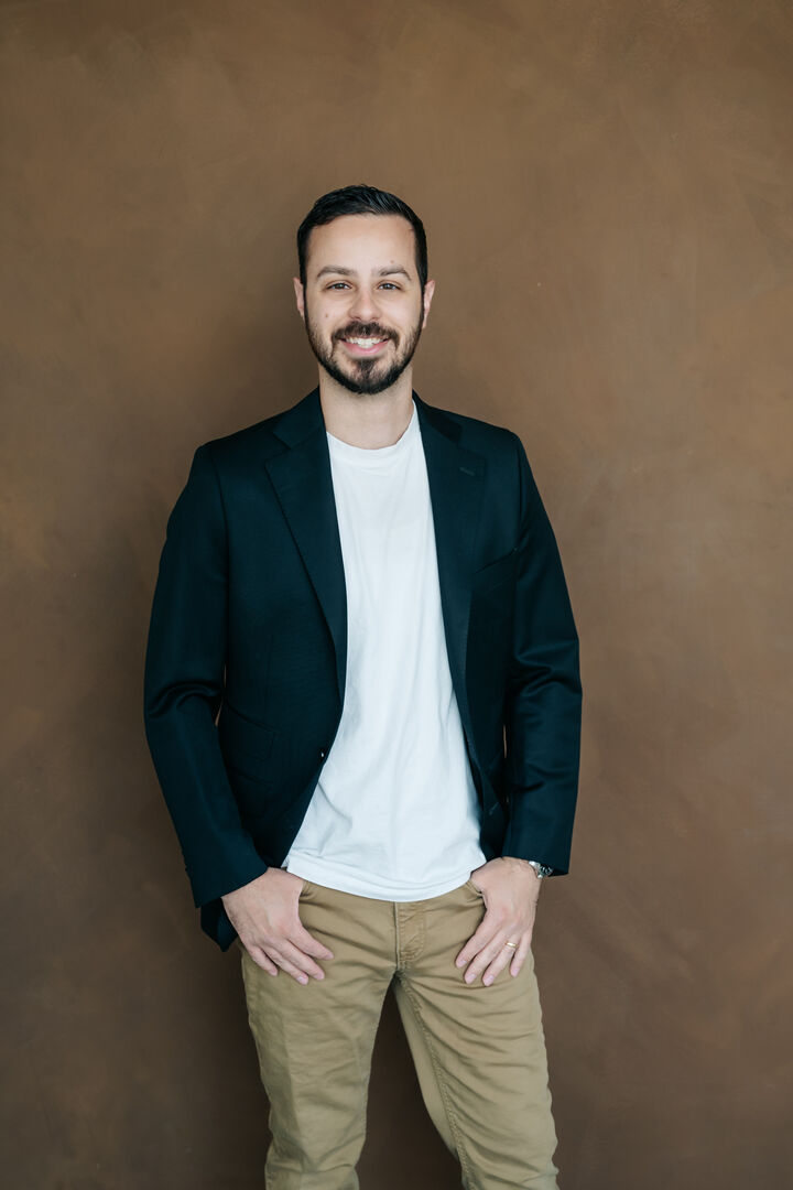 Jacob Kekich,  in Cochrane, Coldwell Banker United 