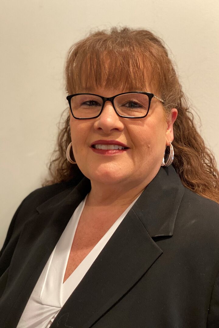 Brenda Isbell, Real Estate Salesperson in Battle Creek, Morehart Realty
