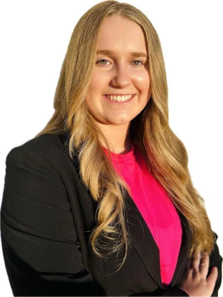 ASHLYNN ROBERTS, Real Estate Broker in Henderson, Advantage