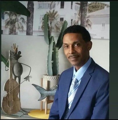 Darren Beatty,  in Orland Park, Circle