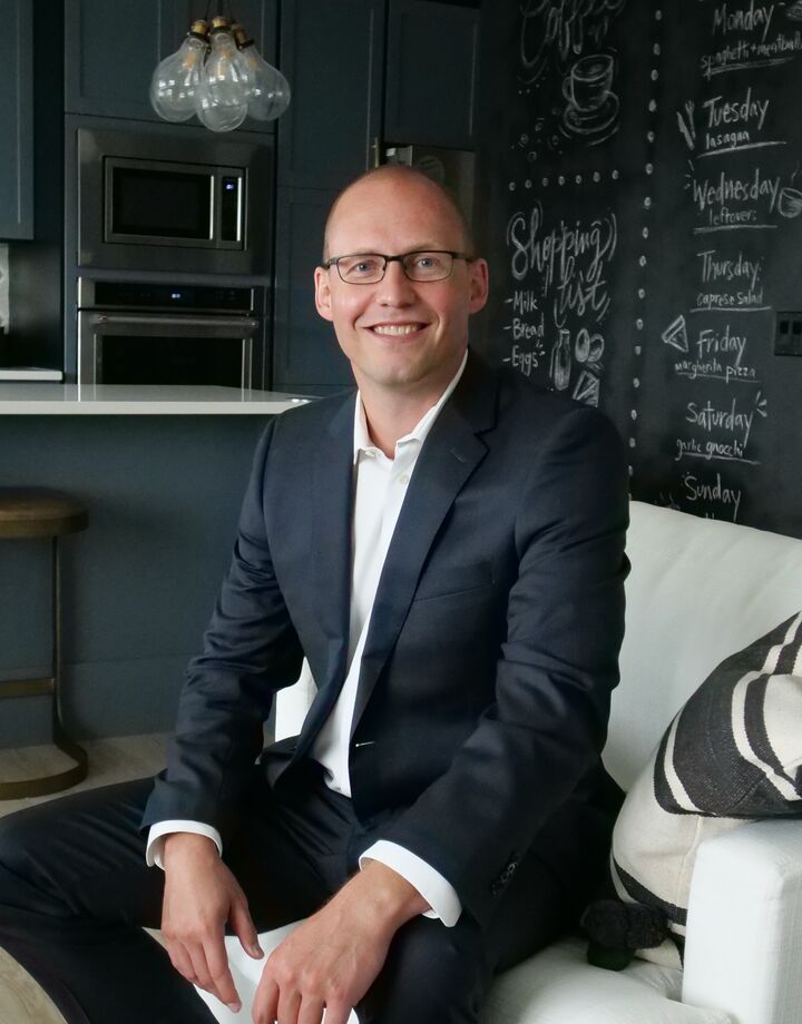Erik Eisen, Sales Representative in Edmonton, CENTURY 21 Canada