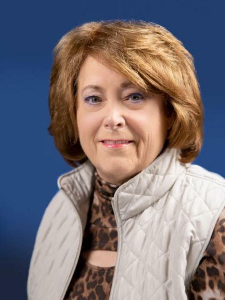 Marianne Peterson, Real Estate Salesperson in Newtown, Hearthside
