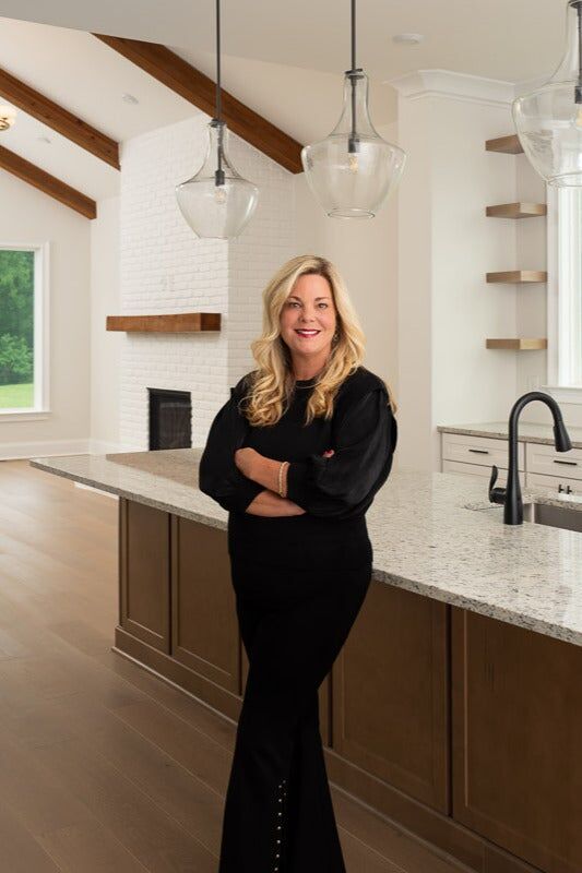 Julie Perkins, Affiliate Broker in Murfreesboro, Southern Realty