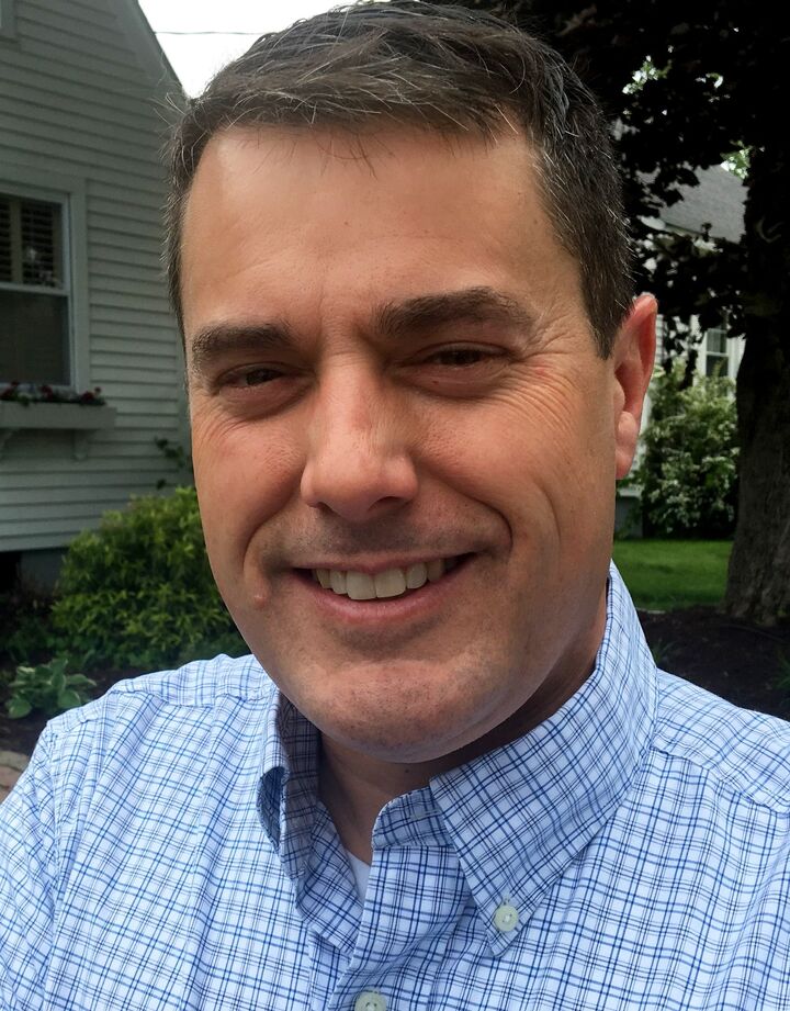 Dustin Smiley, Associate Real Estate Broker in Bangor, ERA Dawson-Bradford Co., REALTORS