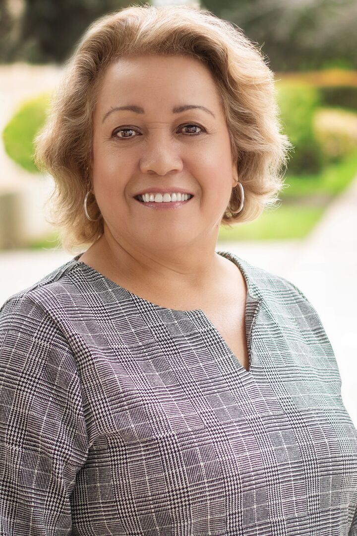 Mercedes Varela, Real Estate Broker in Mission Hills, Masters