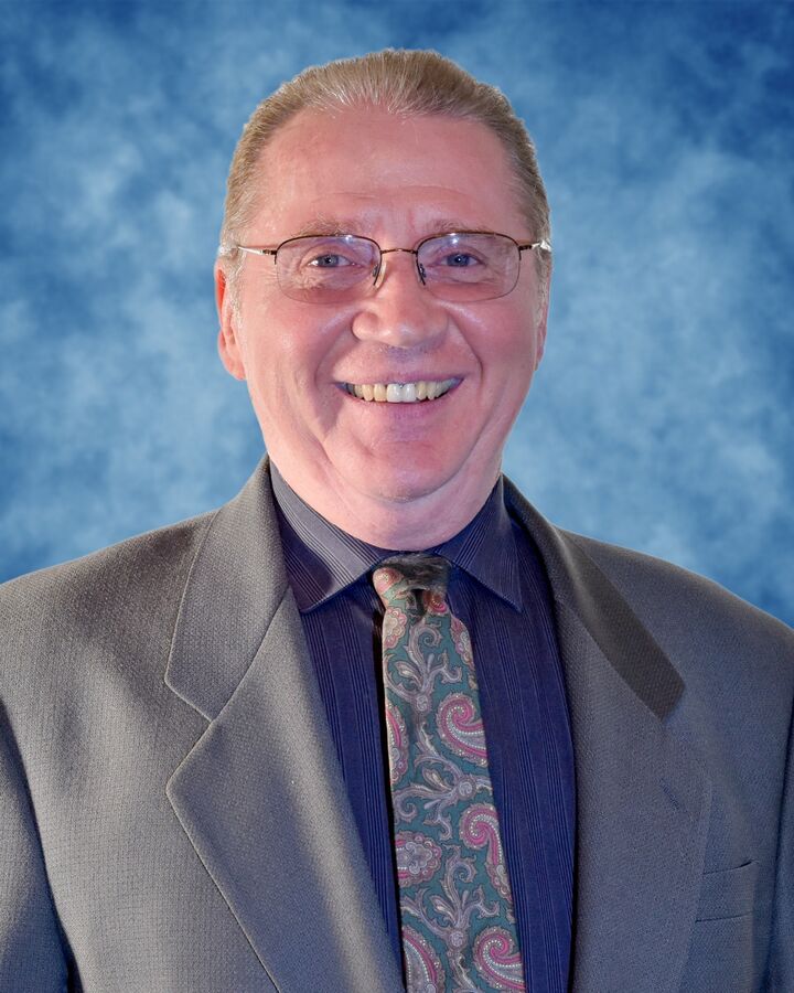 Cliff Crawford, Real Estate Salesperson in Henderson, Universal