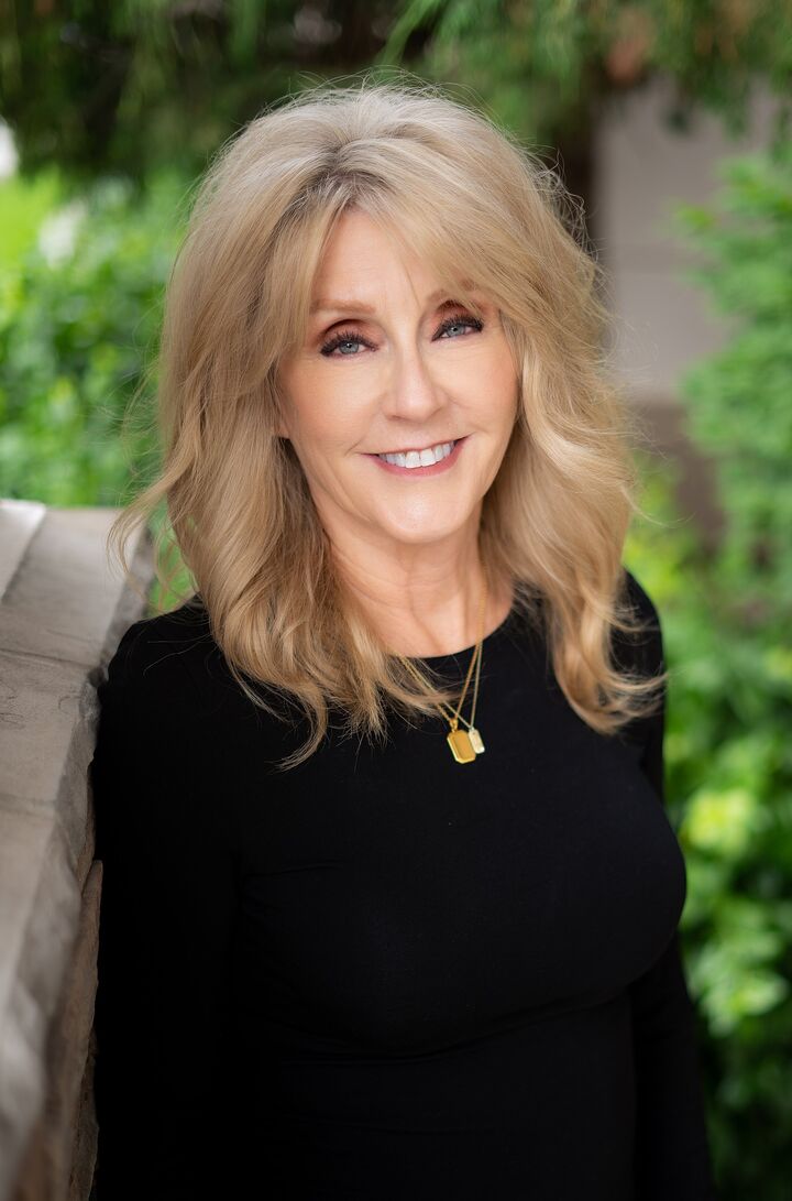 Denise Stauffer, Real Estate Broker in Kennewick, Tomlinson