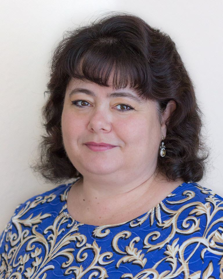 Olga Khusid, in Valencia, Pinnacle Estate Properties