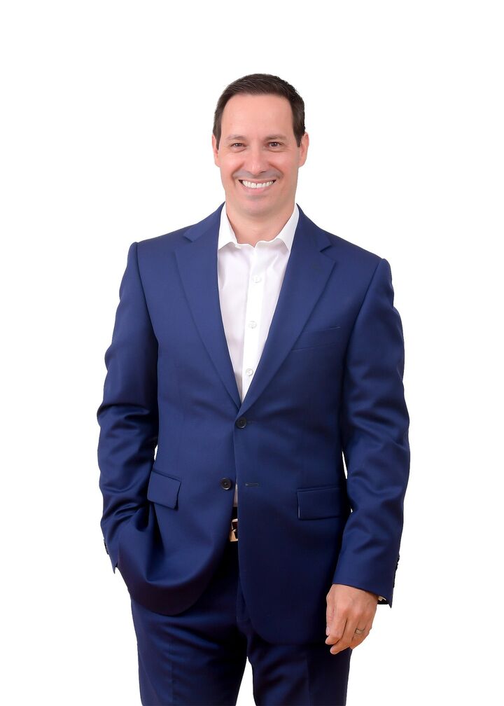 Andrew Gonzalez, Real Estate Salesperson in Vero Beach, Paradise