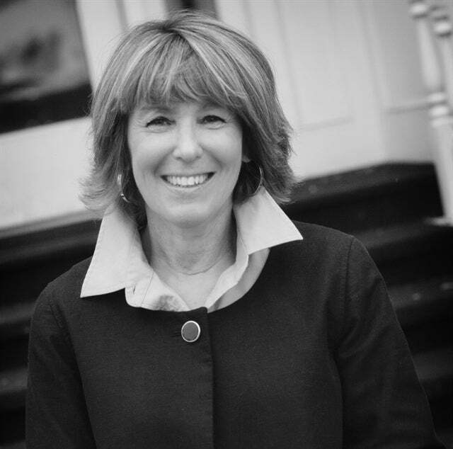 Deborah Ankney, Real Estate Salesperson in Grand Rapids, Schmidt Realtors