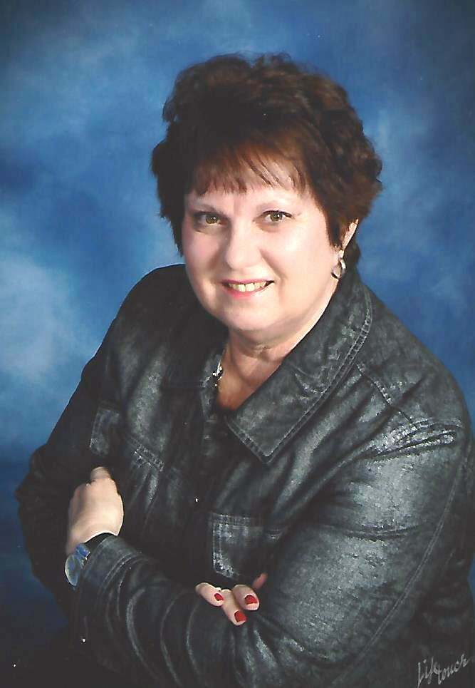 Nancy Glaza, Real Estate Salesperson in Bay City, Signature Realty