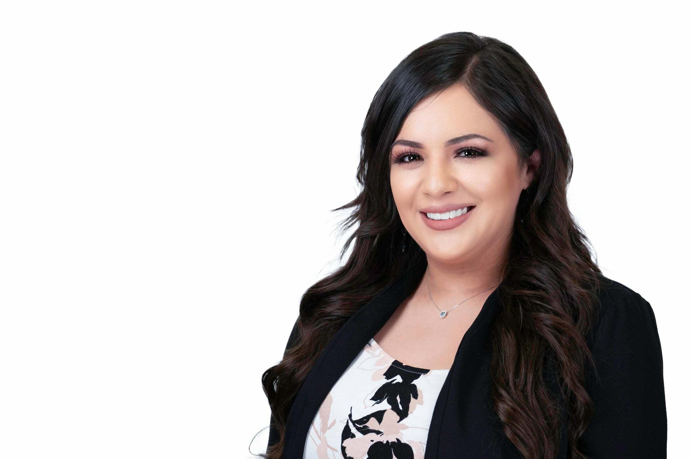 Yvette Gaona, Real Estate Salesperson in Visalia, Jordan-Link