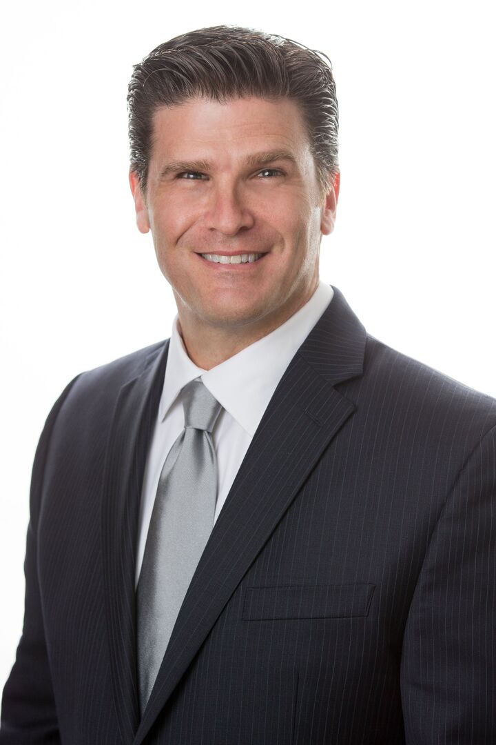 Robert Vitale, Real Estate Salesperson in Stamford, Shore & Country Properties