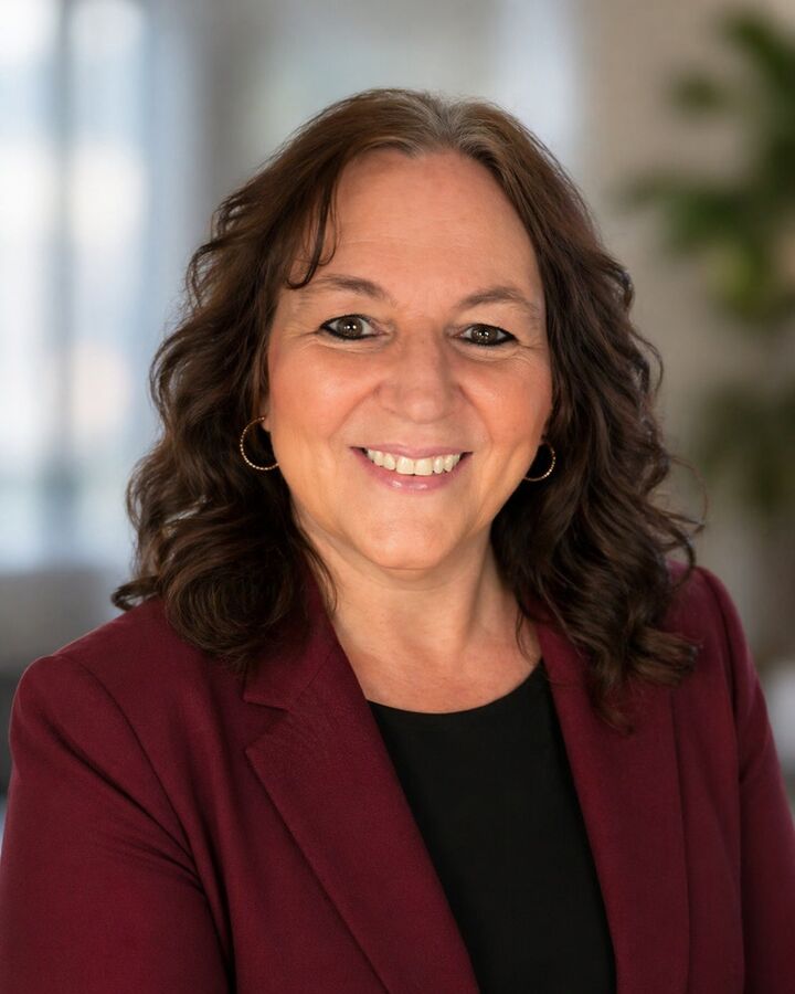 Vicki Walsh, Real Estate Salesperson in South Abington Township, Town & Country Properties