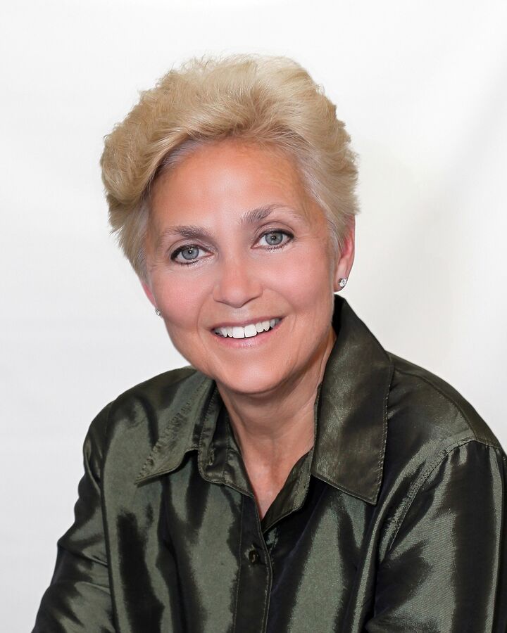 Lynne Gauthreaux, Real Estate Salesperson in Lancaster, Masters