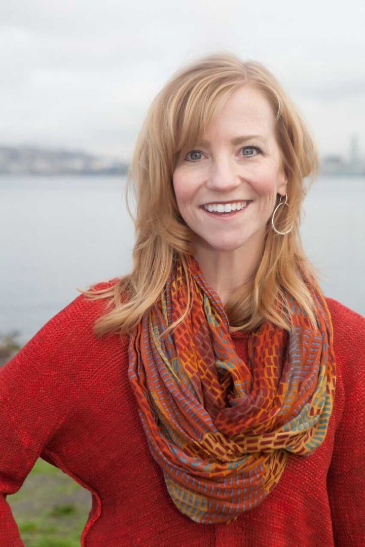 Keri Schindler, Real Estate Broker in Lynnwood, Real Estate Center