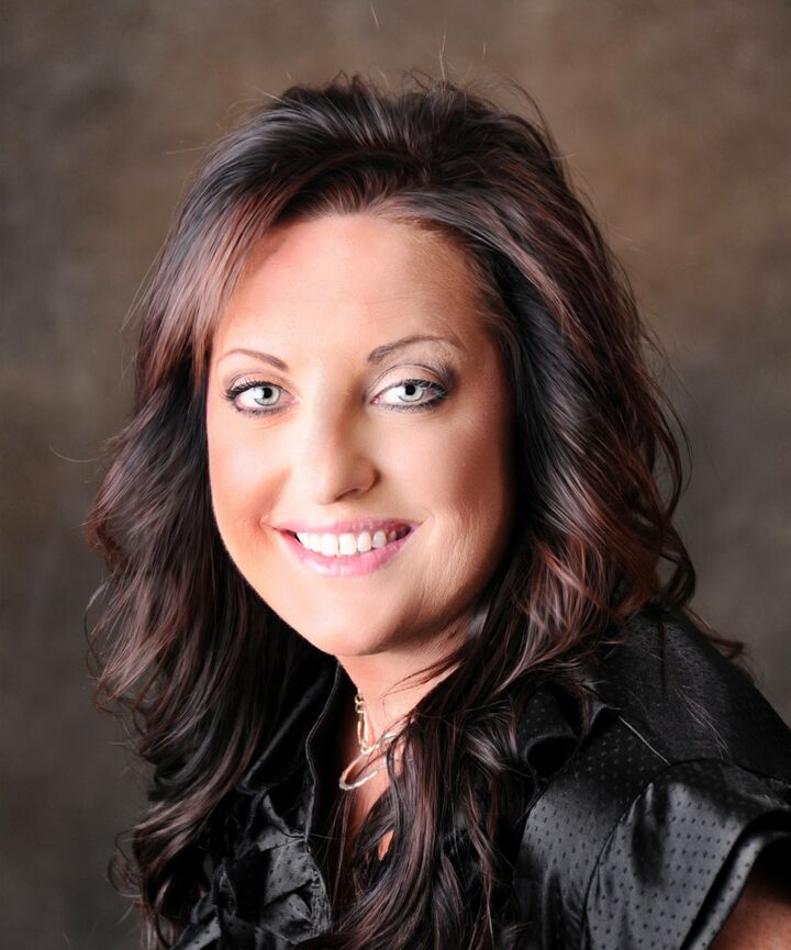 Erin Gonzalez-Brooks, REALTOR® in Brentwood, Icon Properties