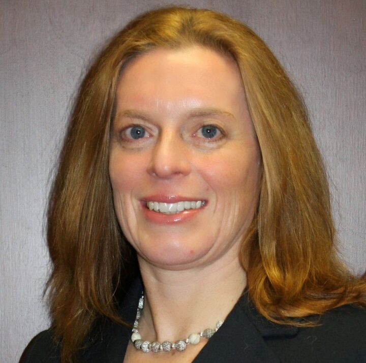 Laura Fletcher Riege,  in Lake Orion, Professionals