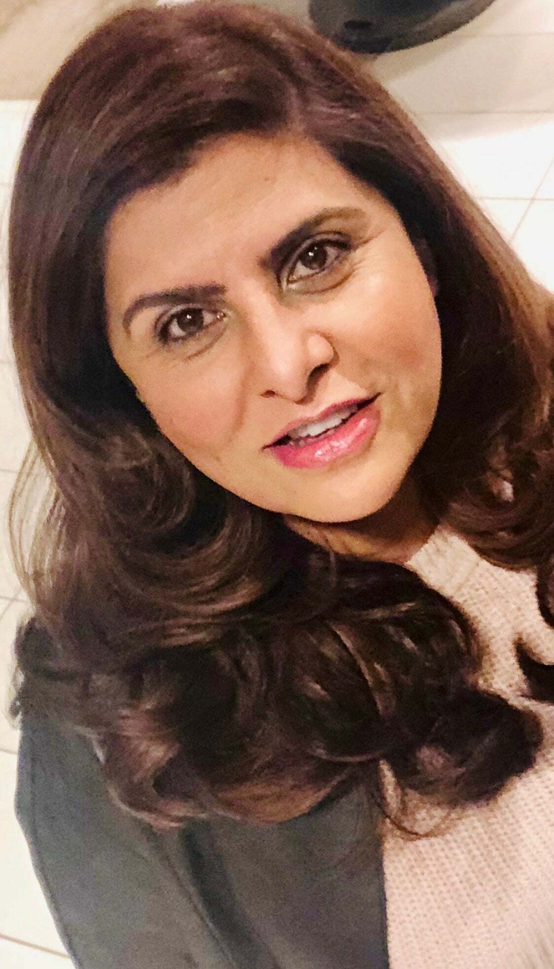 Ghazala Sajjad, Real Estate Salesperson in Wauwatosa, Homesale Realty