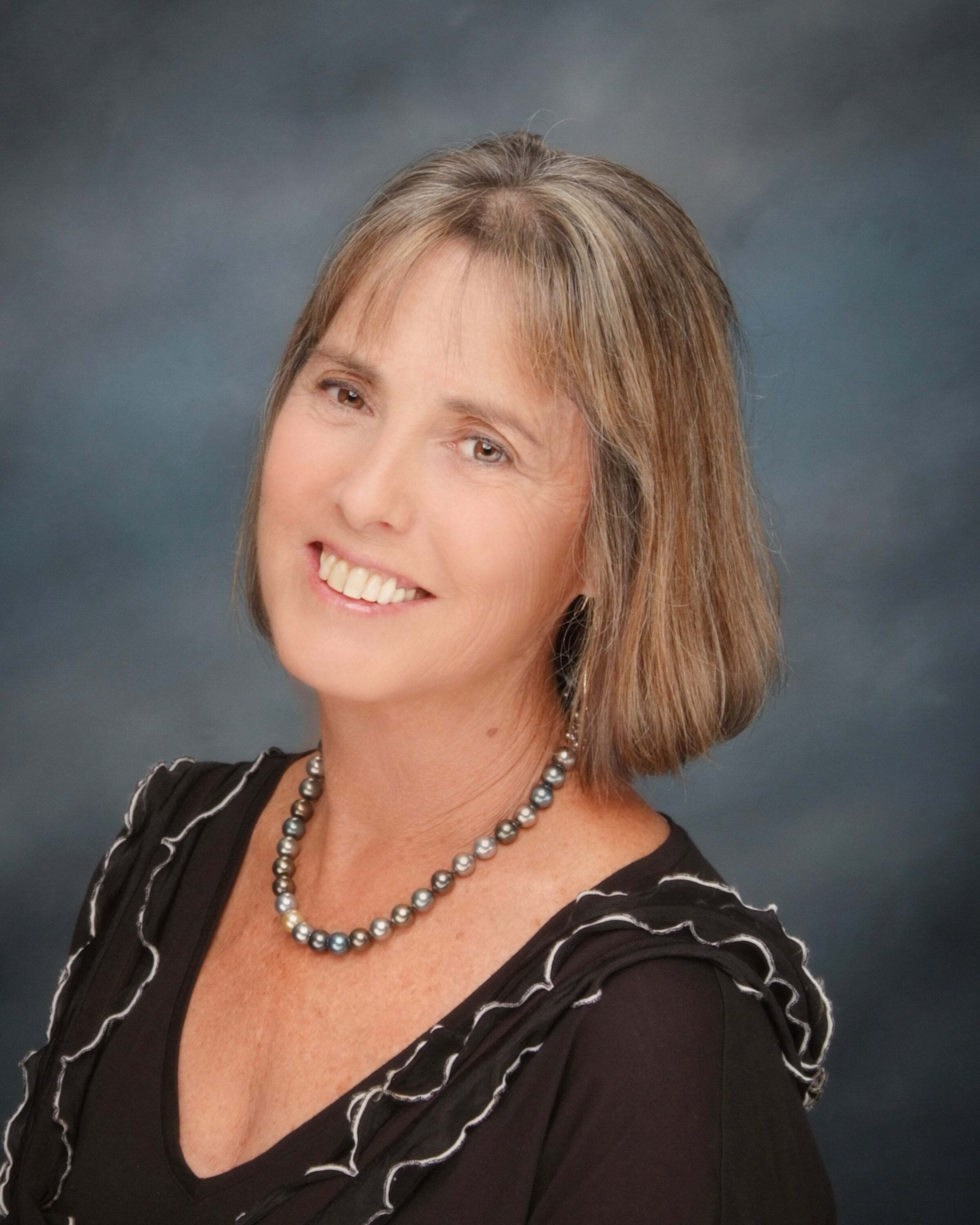 Cherie Attix R(S), Real Estate Salesperson in Wailuku, Advantage Realty Valley Isle
