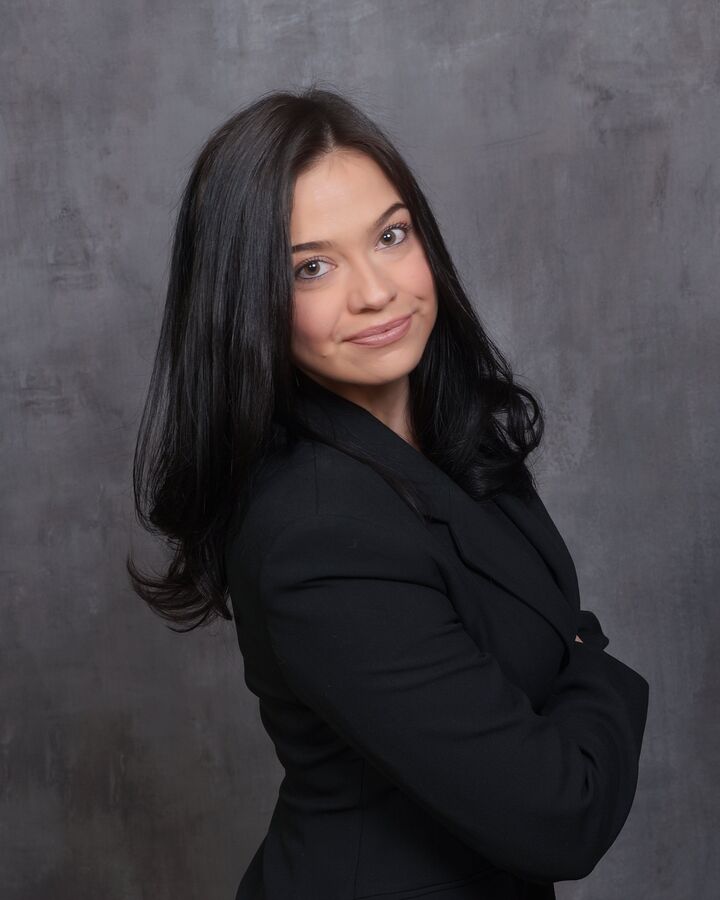 Idalia Munoz, Real Estate Salesperson in Las Vegas, Americana