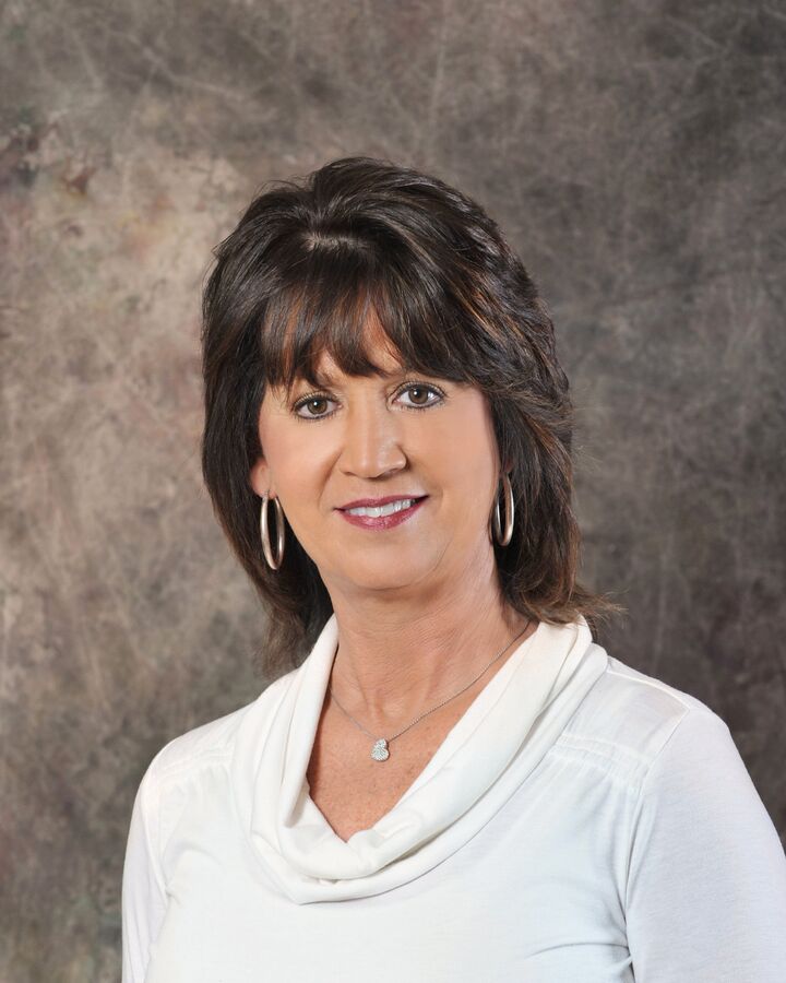 Lynne Bryant, Real Estate Broker in North Myrtle Beach, Elliott Coastal Living