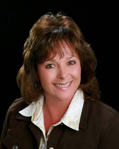 Paula Roberts,  in Dalton, Kinard Realty