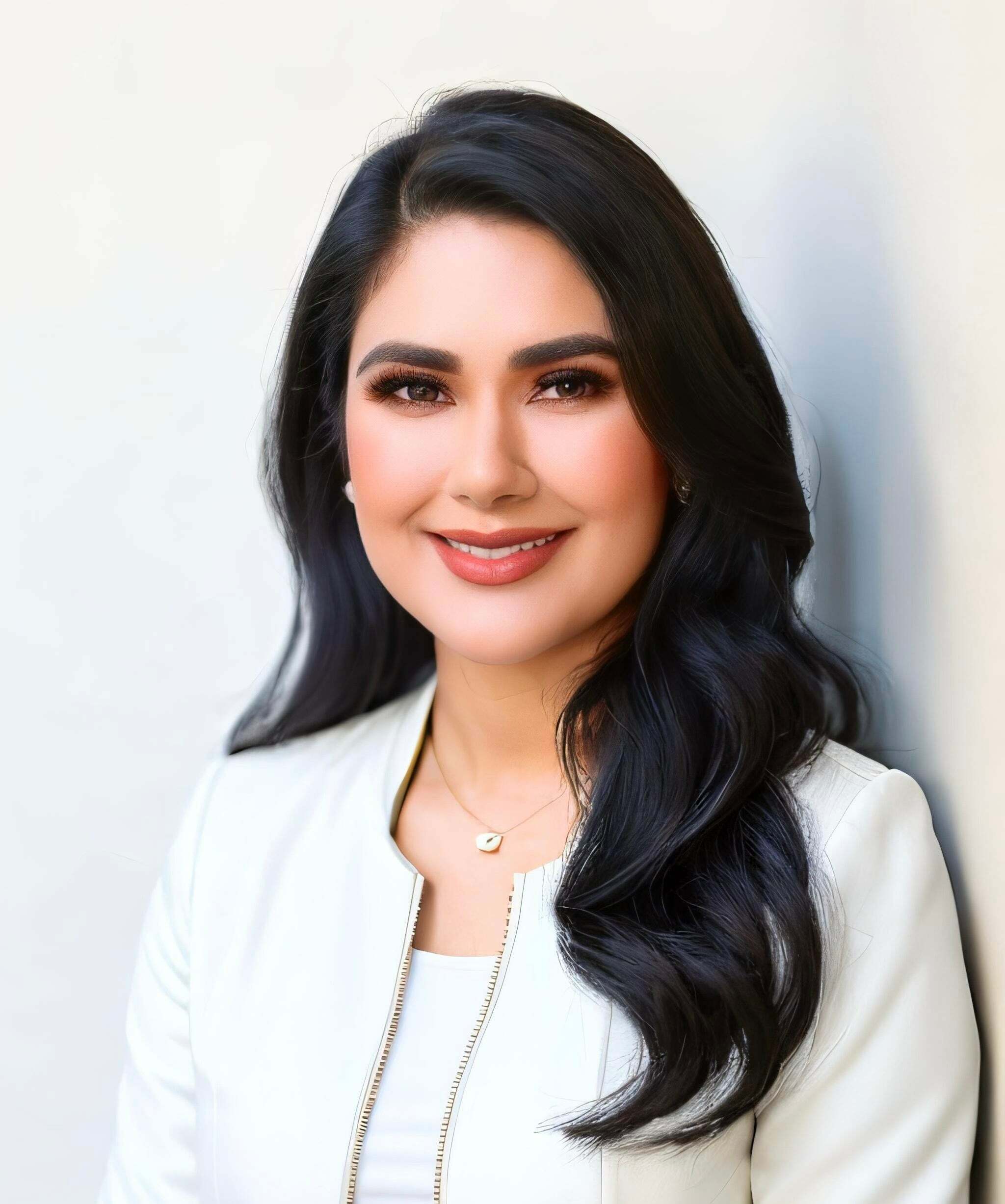 Adriana Alvarez, Real Estate Salesperson in Bakersfield, Jordan-Link