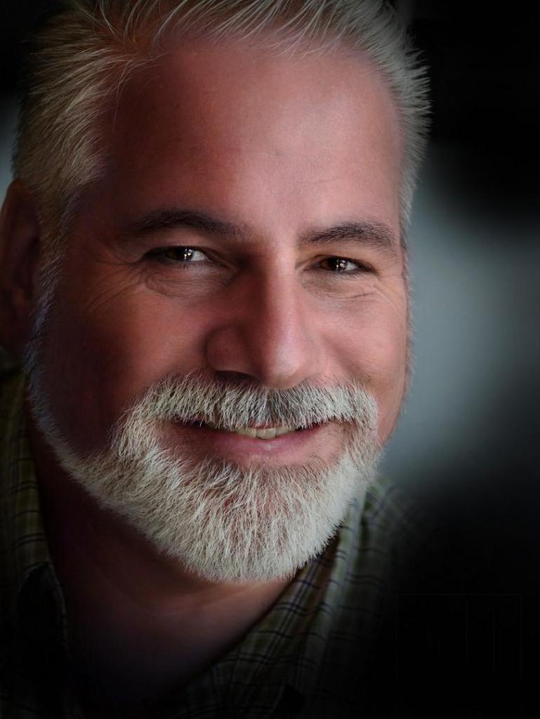Lucio Bortoluzzi,  in Barrie, Coldwell Banker The Real Estate Centre, Brokerage