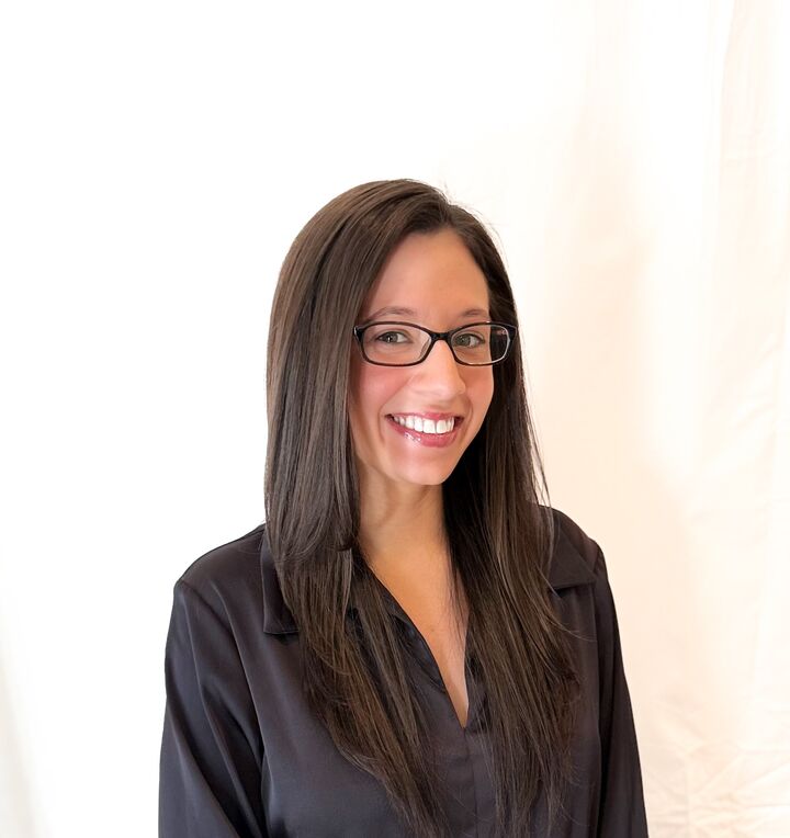 Kaitlin Winser,  in Hauppauge, Realty Connect