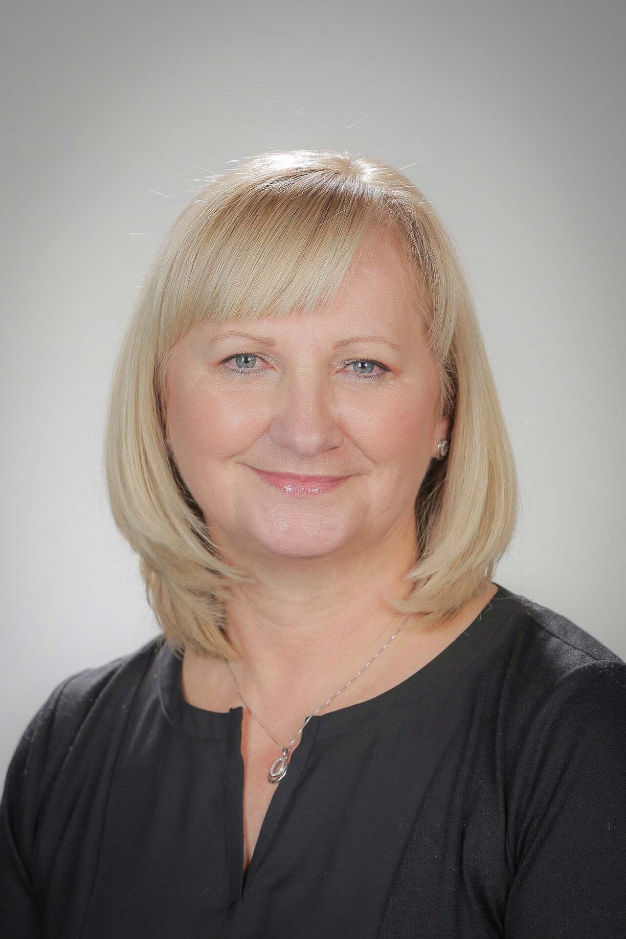 Bogumila Hejna, Real Estate Salesperson in Orland Park, Circle