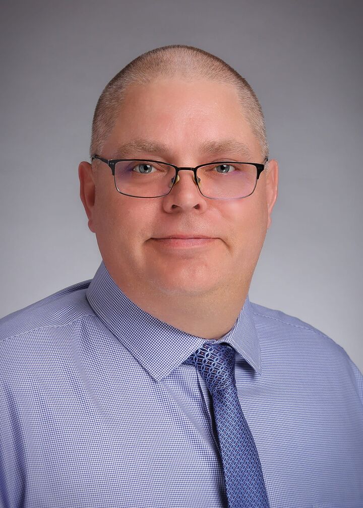 Michael Bis,  in Midland, Professionals