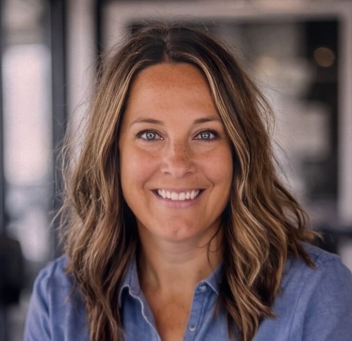 Alicia Haney, Real Estate Broker in Colville, Kelly Davis