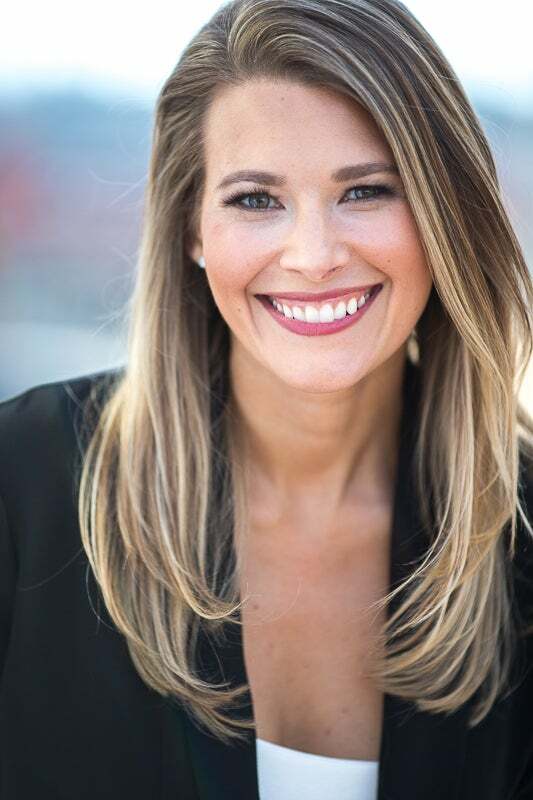 Danielle Bade, Real Estate Broker in Beaverton, Realty Partners