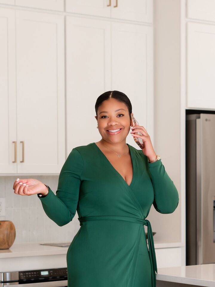 Dana Heath, Real Estate Broker in Charlotte, Paracle