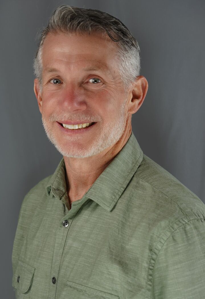 Joseph Waschuck Jr, Real Estate Salesperson in Las Vegas, Americana