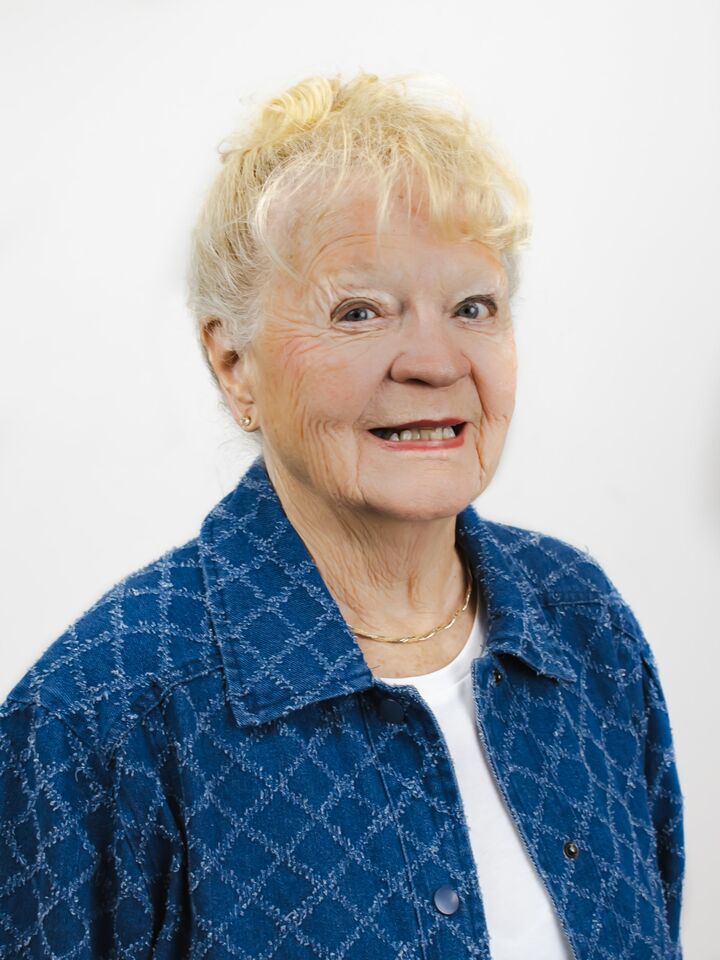 Gloria D Rybarczyk, Real Estate Broker in Schofield, Action