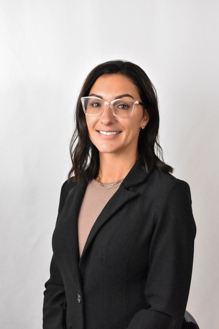 Michelle Heinzerling, Real Estate Salesperson in Northville, Curran & Oberski