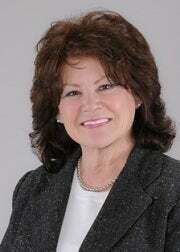 Jo Ann Norton, Real Estate Broker/Real Estate Salesperson in Toms River, Riviera Realty, Inc.