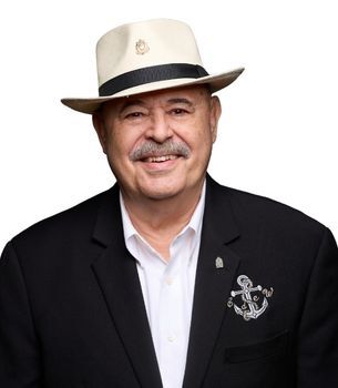Cesar De Windt,  in Miami, Cervera Real Estate