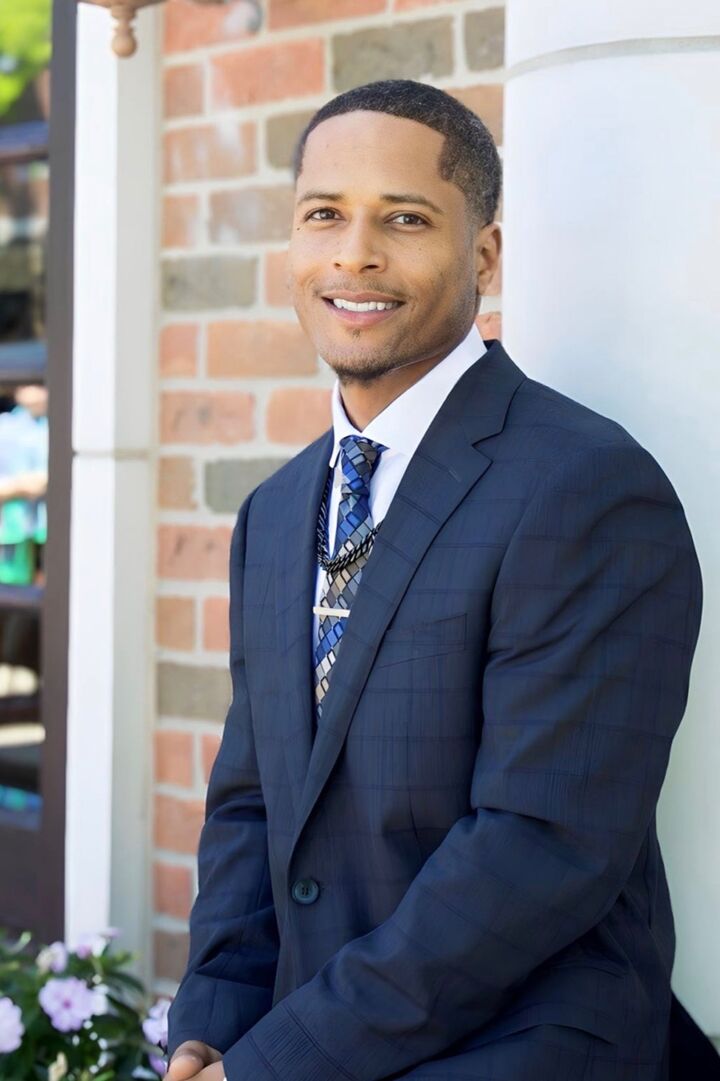 Andre Hardy, Real Estate Salesperson in Grosse Pointe Farms, Professionals
