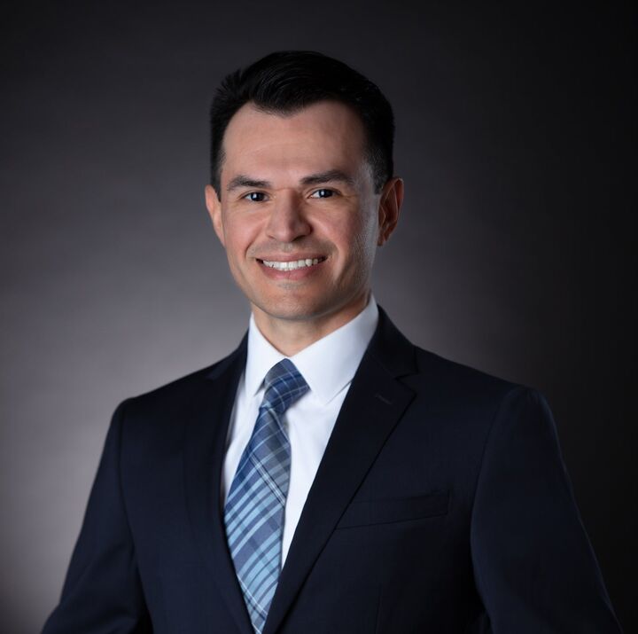 Asael Gonzalez, Real Estate Salesperson in Henderson, Americana