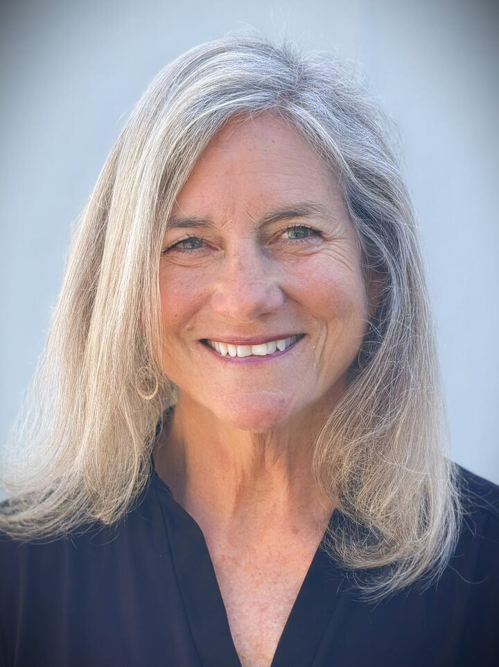 Jennifer Graham, Realtor in Santa Cruz, Bailey Properties