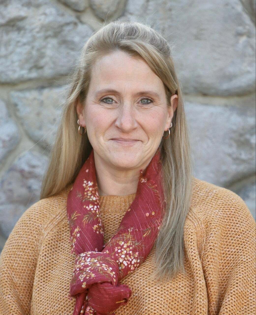 Raeann Zuniga, Real Estate Salesperson in Saint Croix Falls, Affiliated