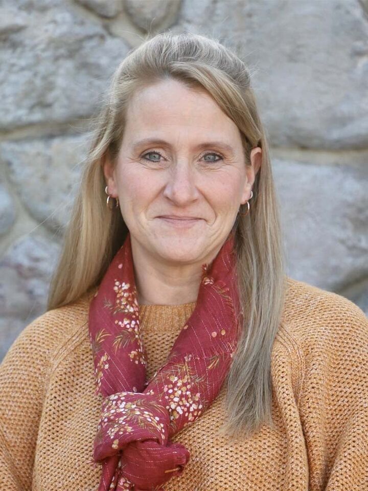 Raeann Zuniga, Real Estate Salesperson in Saint Croix Falls, Affiliated